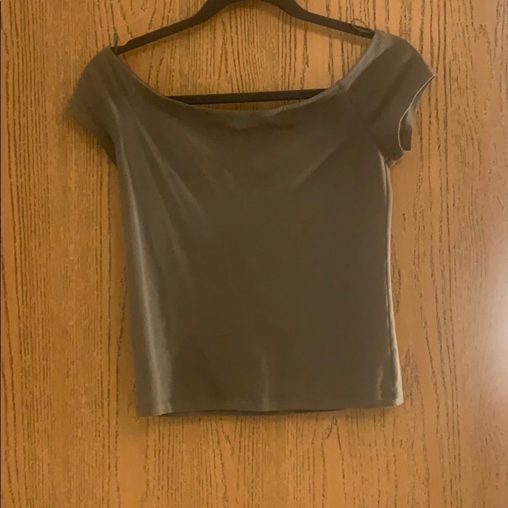 off shoulder crop top